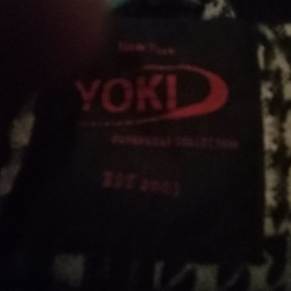 Stylish Spring Jacket - Picture 3 of 5